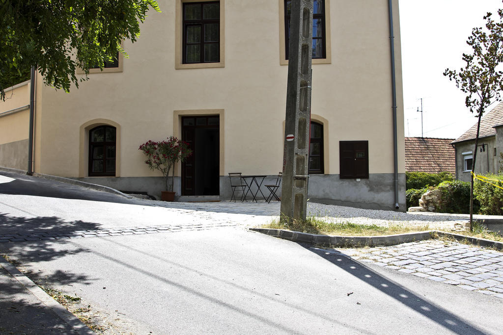 Vadszolo Vendeghaz Hotel Veszprem Exterior photo