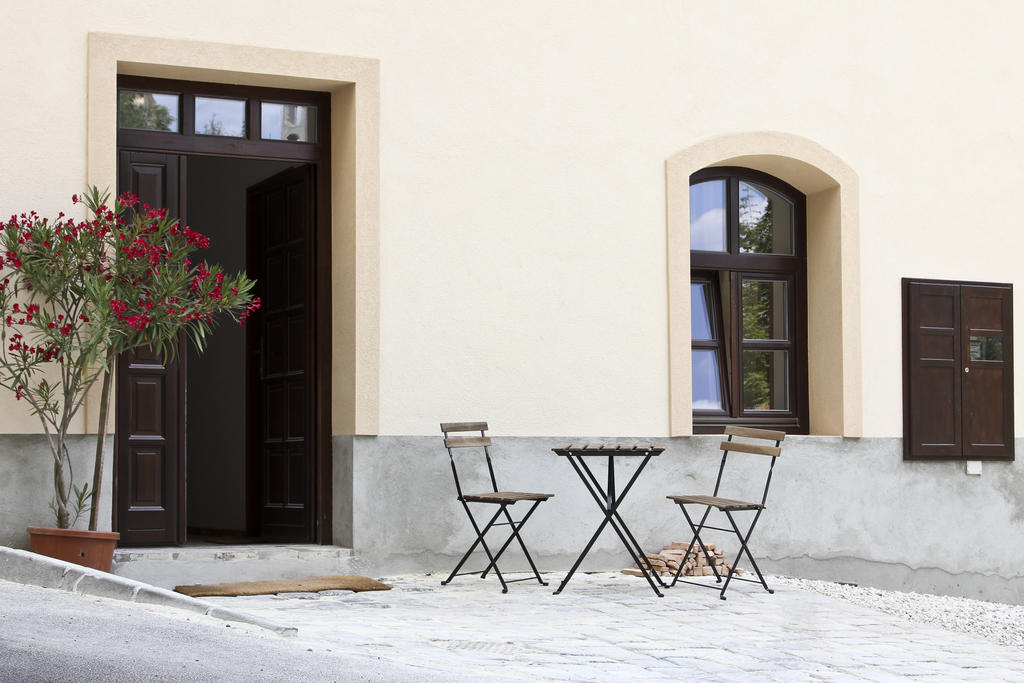 Vadszolo Vendeghaz Hotel Veszprem Exterior photo